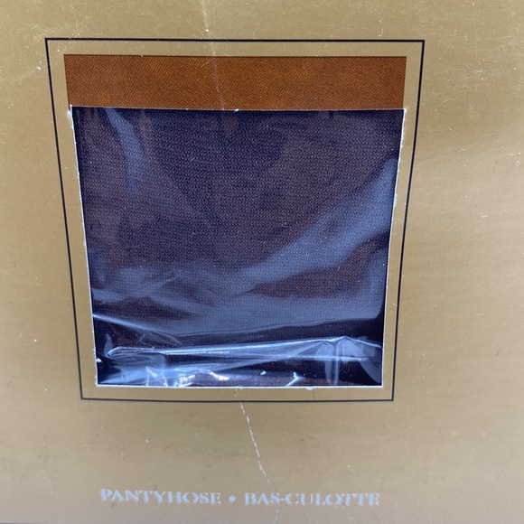 Baycrest Nude Sheers with Lycra Pantyhose Warm Brown Size Tall Sandalfoot Nylons - Picture 5 of 8